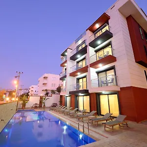 Saatlı Otel Çeşme