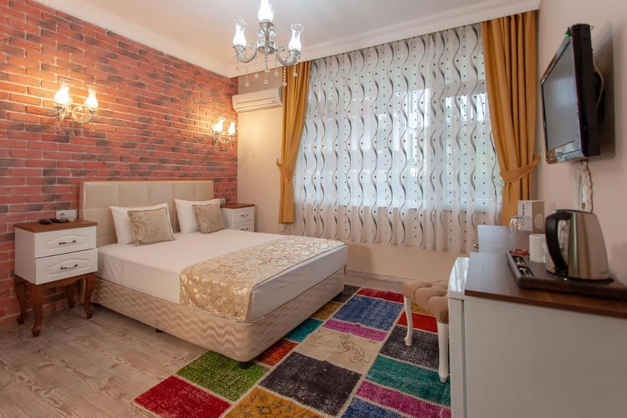 Ozmen Hotel Old Town Kaleici Adult Only Antalya 2*,